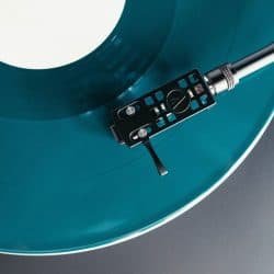 How to ground a turntable without ground wire